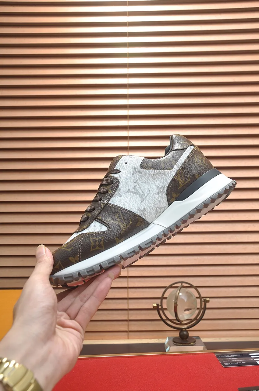 Men's men's shoes 💰720💶[LOUIS VUITTON] (original order) new style 🍀LV Louis Vuitton * - top version of LV classic trendy shoes! Made of imported original cowhide, water-dyed cowhide lining, and original wear-resistant rubber outsole! High quality products! Code number 38-45 (45 customized)